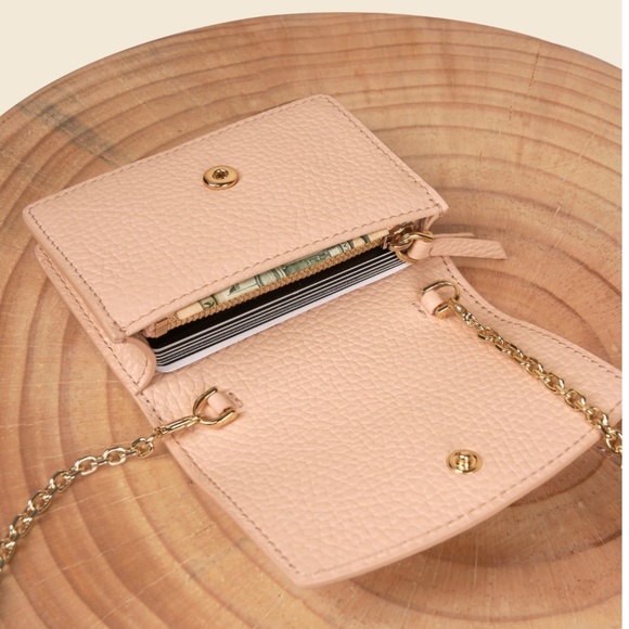 NWT Cafuné double-C cardholder with chain in blush - Picture 2 of 7